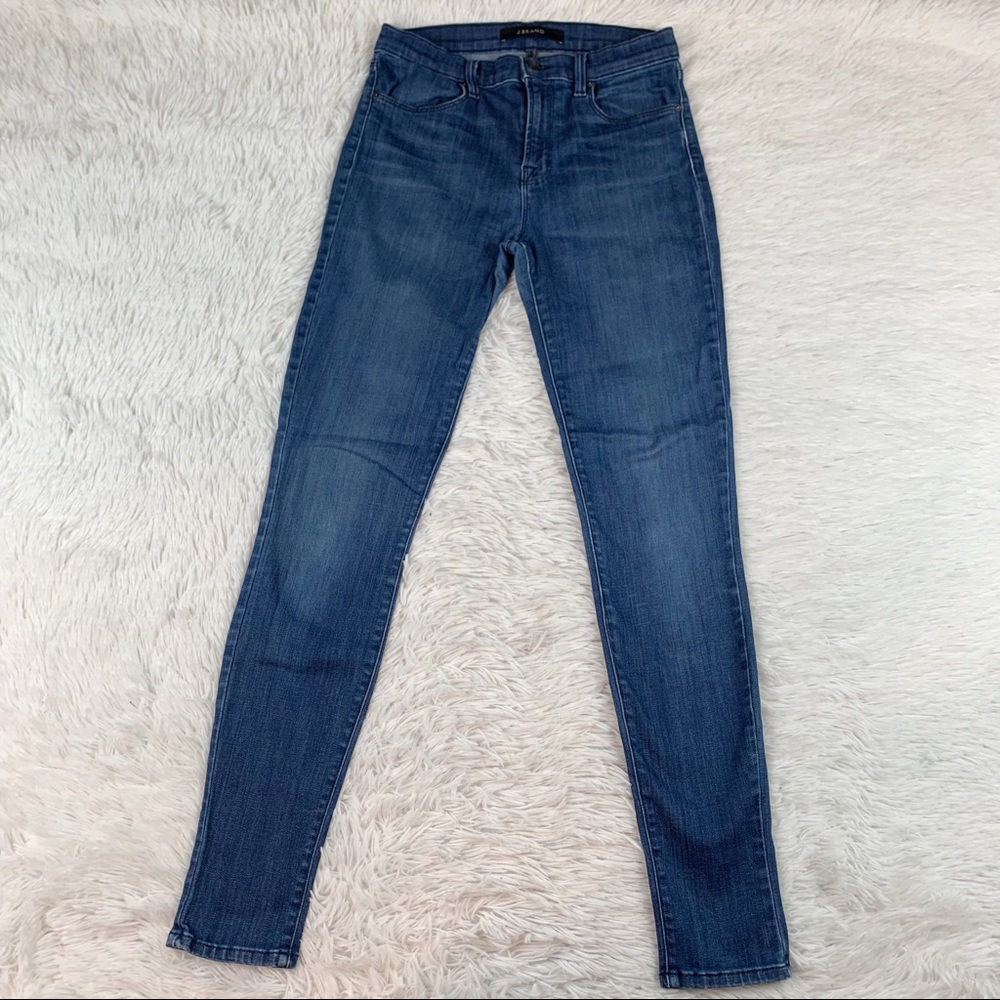 J Brand Maria mid rise skinny jeans in Low wash blue